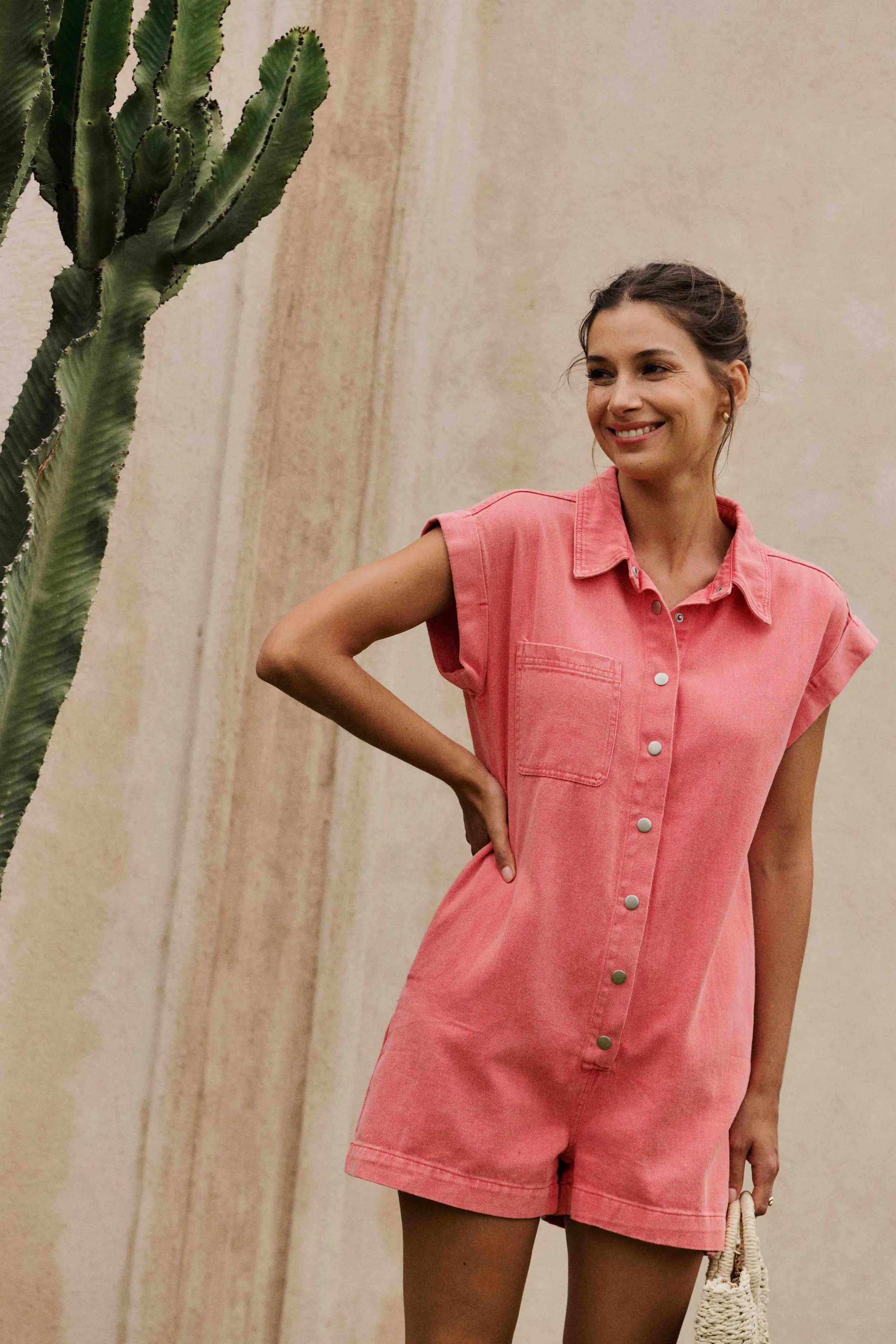 combishort-asma-rose-sahoma-00001 Combishort femme en jean rose - boutons pressions