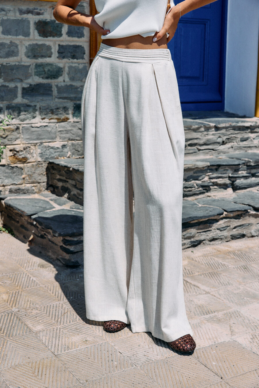 Pantalon femme à pinces taille haute - coupe ample et fluide en lin et coton beige