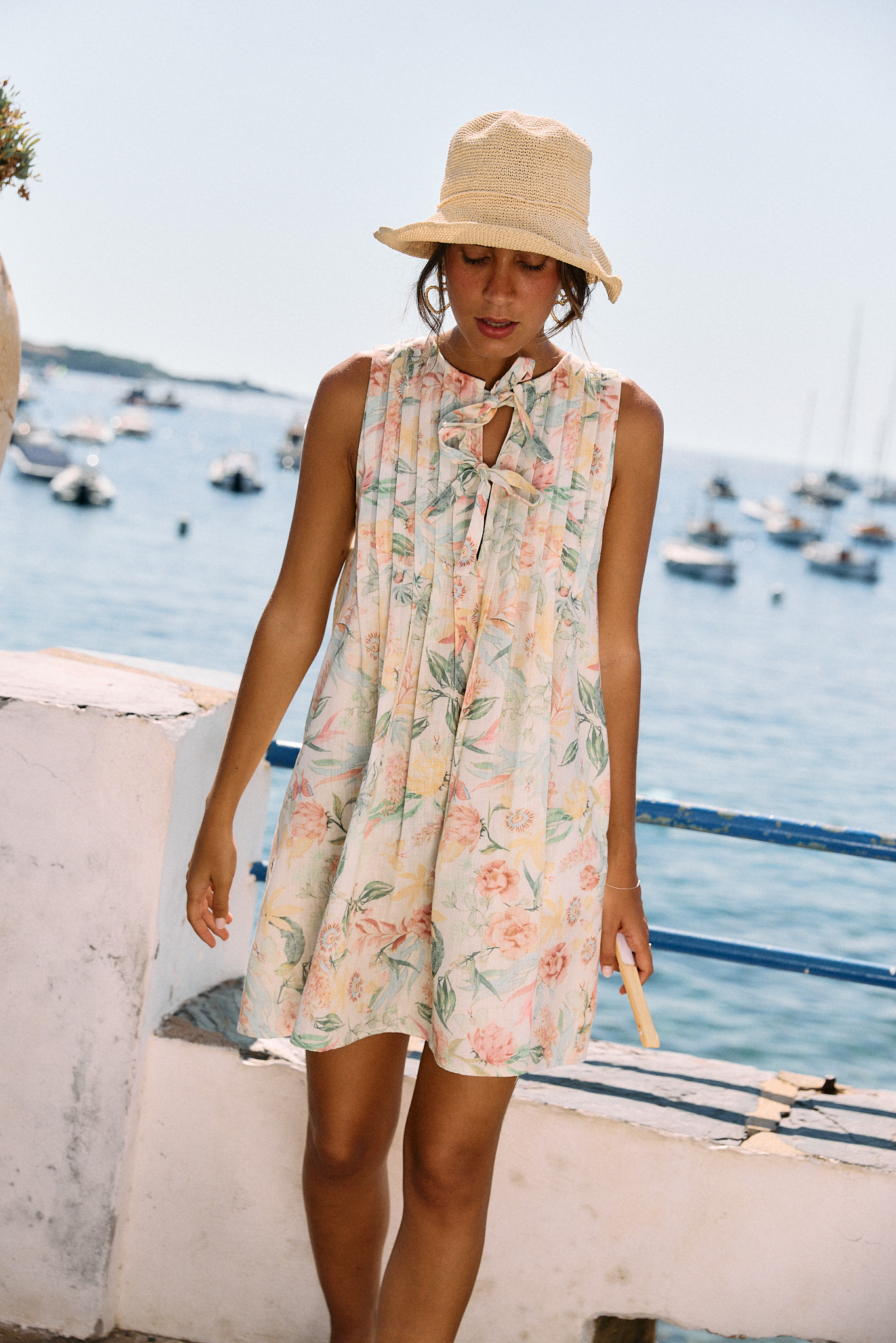 robe-enea-courte-sahoma-00006 Robe courte - coupe fluide - imprimé fleuri vert-rose