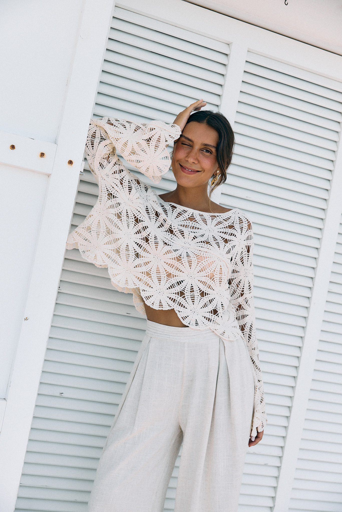 Femme top en crochet ajouré beige