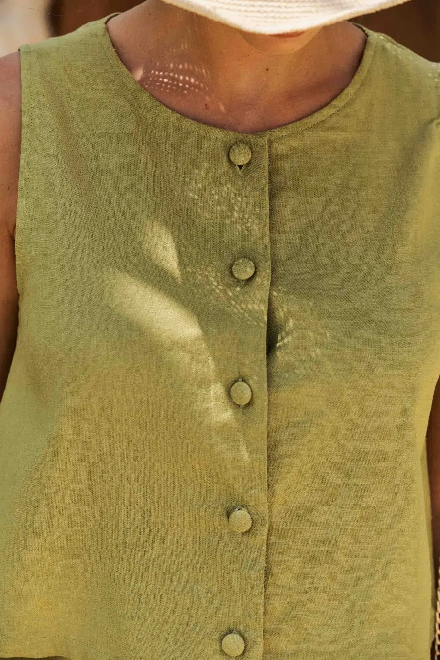 Short femme taille haute en lin vert