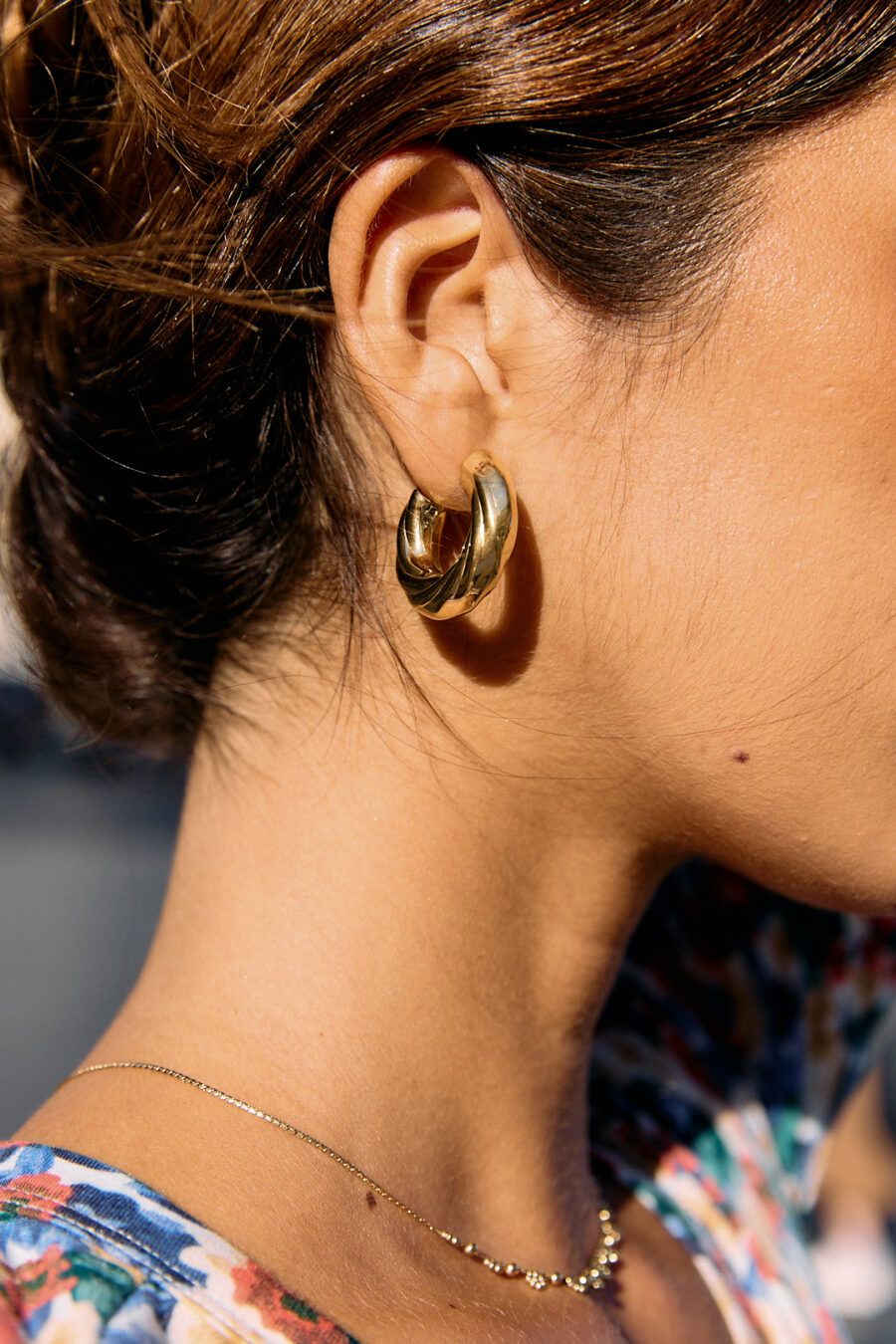 Boucles d'oreilles créoles dorées - effet torsadé - Sahoma