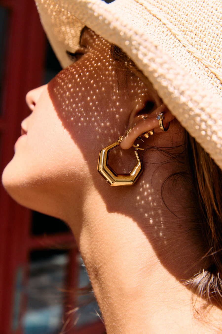 Boucles d'oreilles Etsuko dorées Sahoma créoles épaisses forme hexagonale