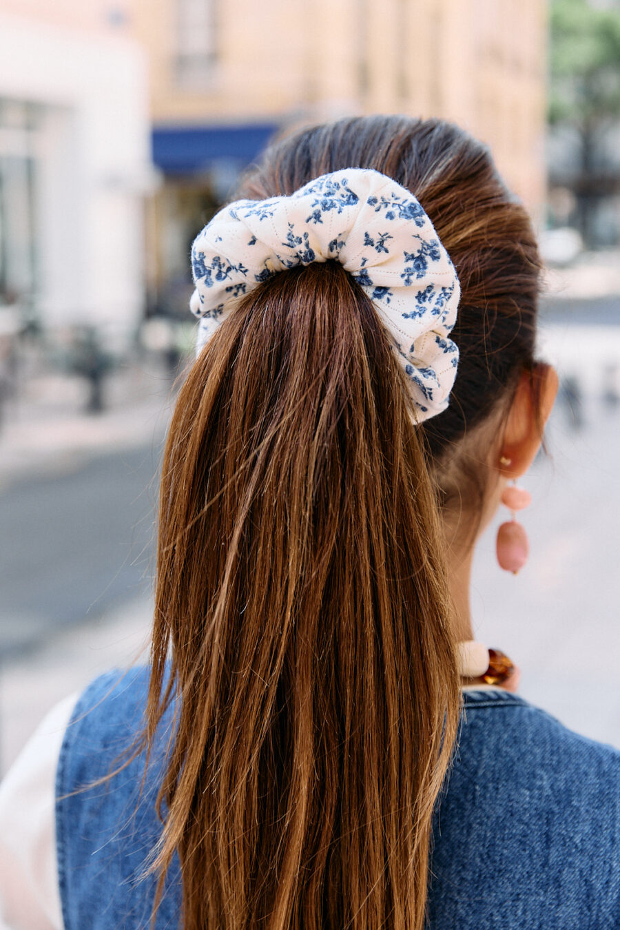 Chouchou femme en tissu - imprimé fleuri bleu et blanc- Sahoma