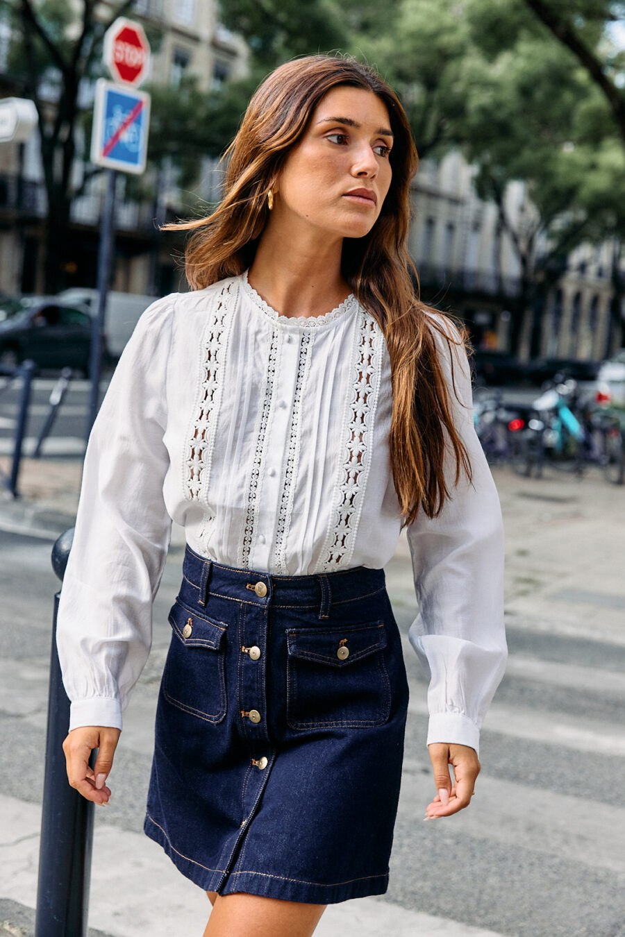 Jupe courte femme en jean bleu brut foncé | boutons | coupe trapèze - Sahoma