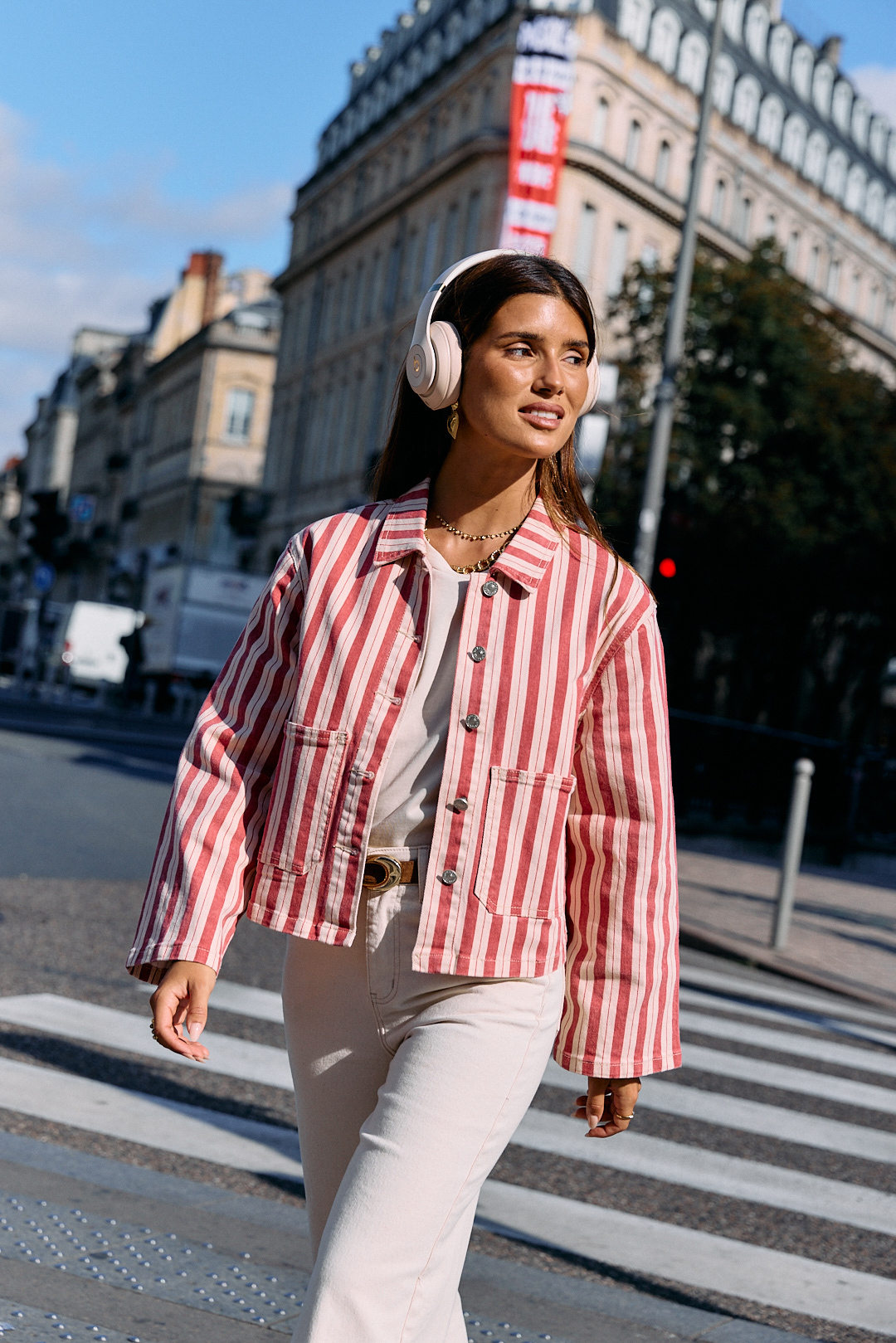 veste-gaelle-rose-sahoma-1 Veste femme en jean courte - motif rose framboise et écru - Coupe droite - Sahoma