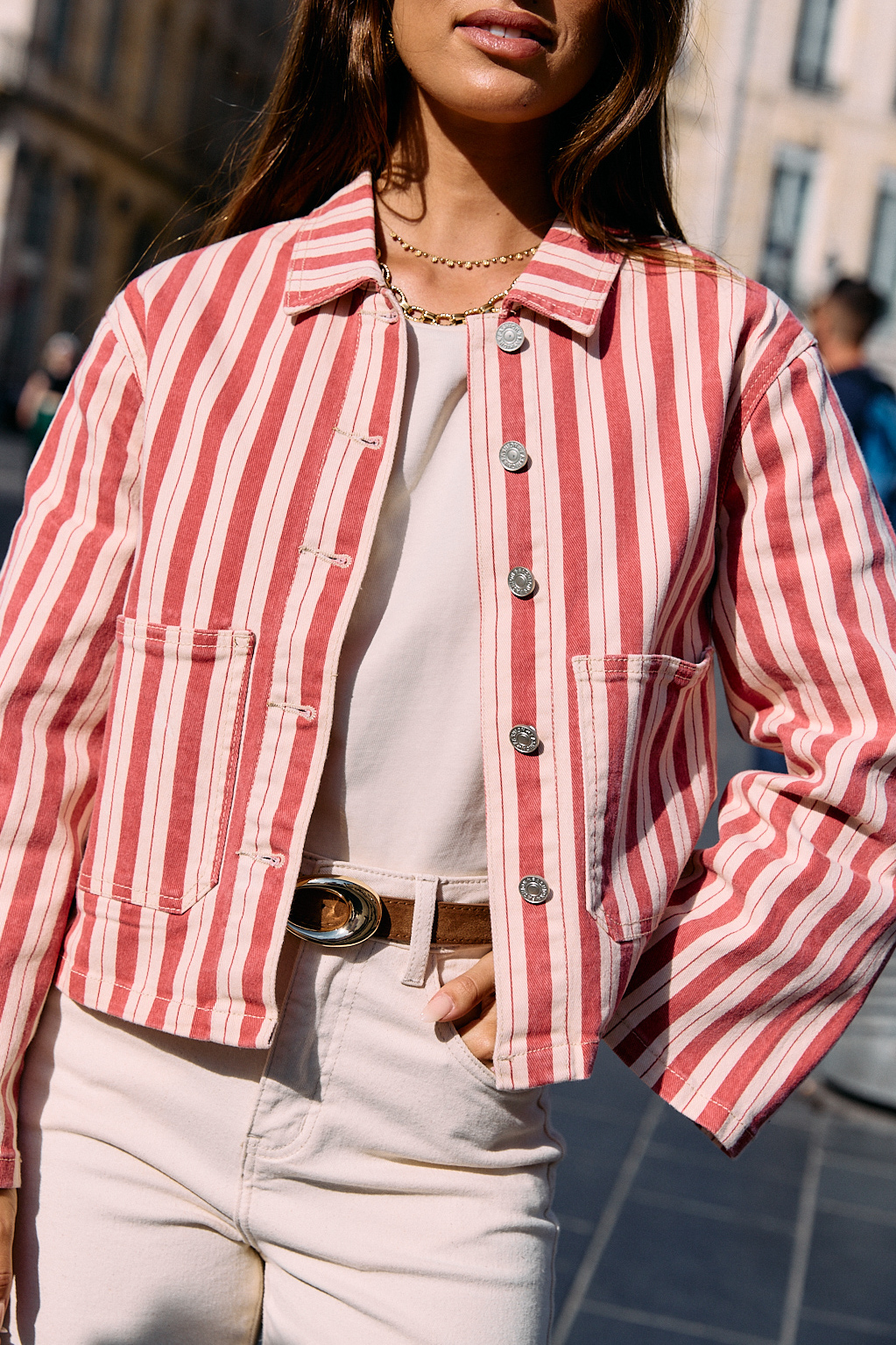 veste-gaelle-rose-sahoma-6 Veste femme en jean courte - motif rose framboise et écru - Coupe droite - Sahoma