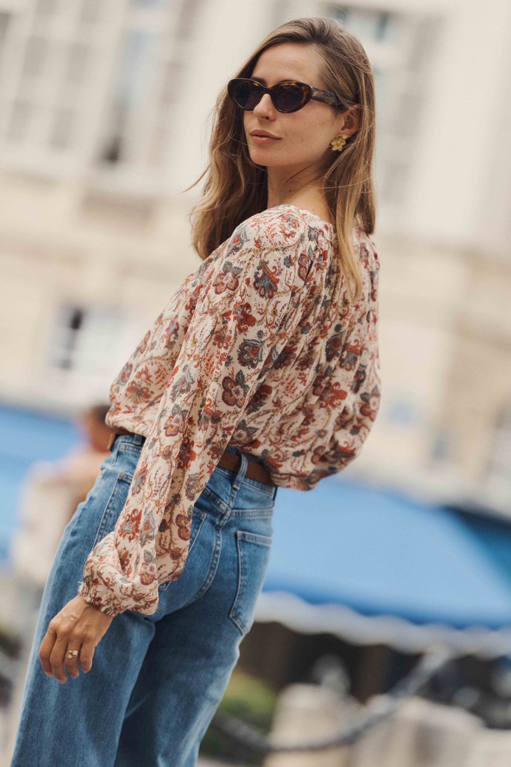 blouse-adela-rouge-sahoma4 Blouse femme à motifs cachemire floral | manches longues | col rond | coupe ample et fluide