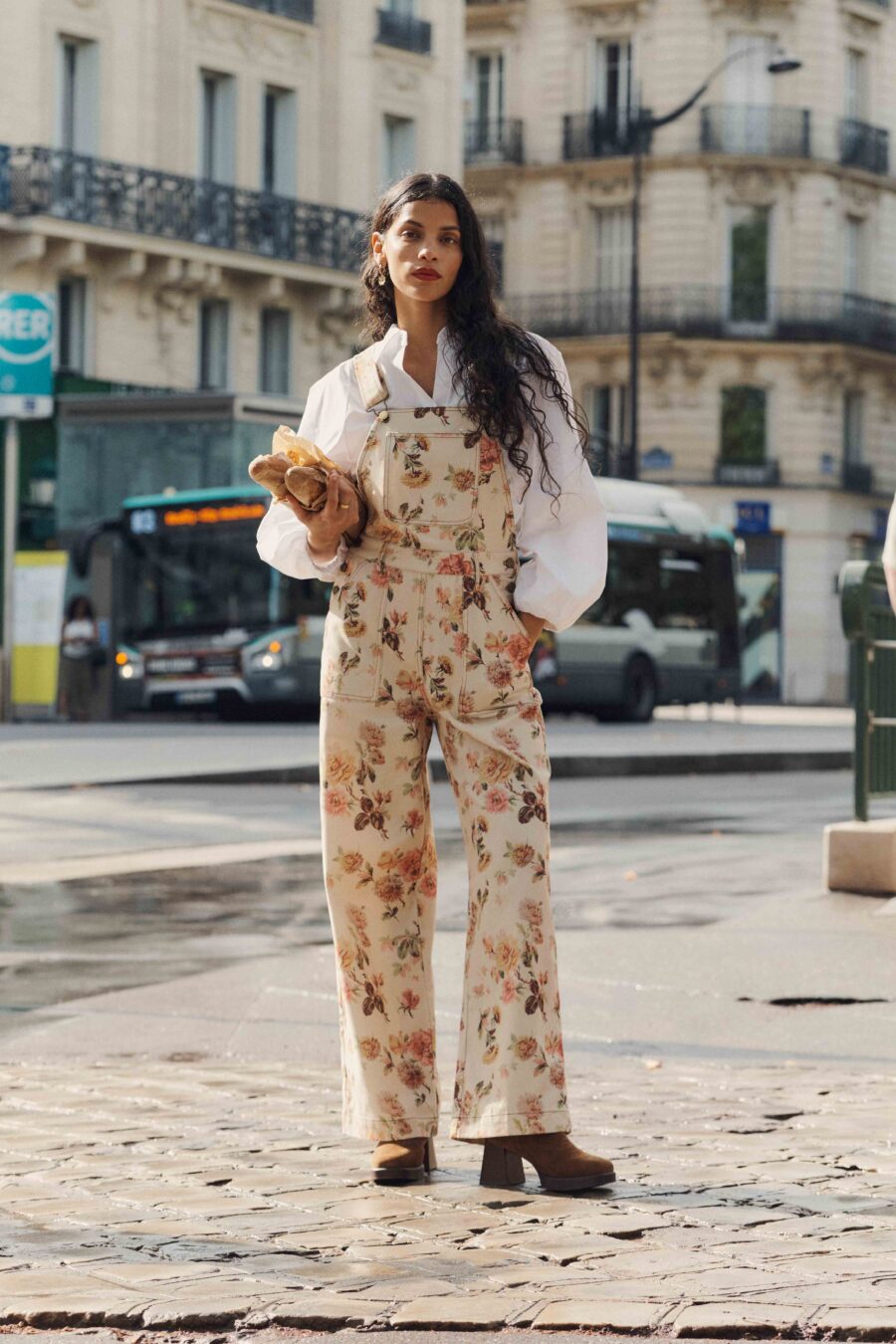 Salopette pour femme en jean beige | Imprimé fleuri maxi | Sahoma
