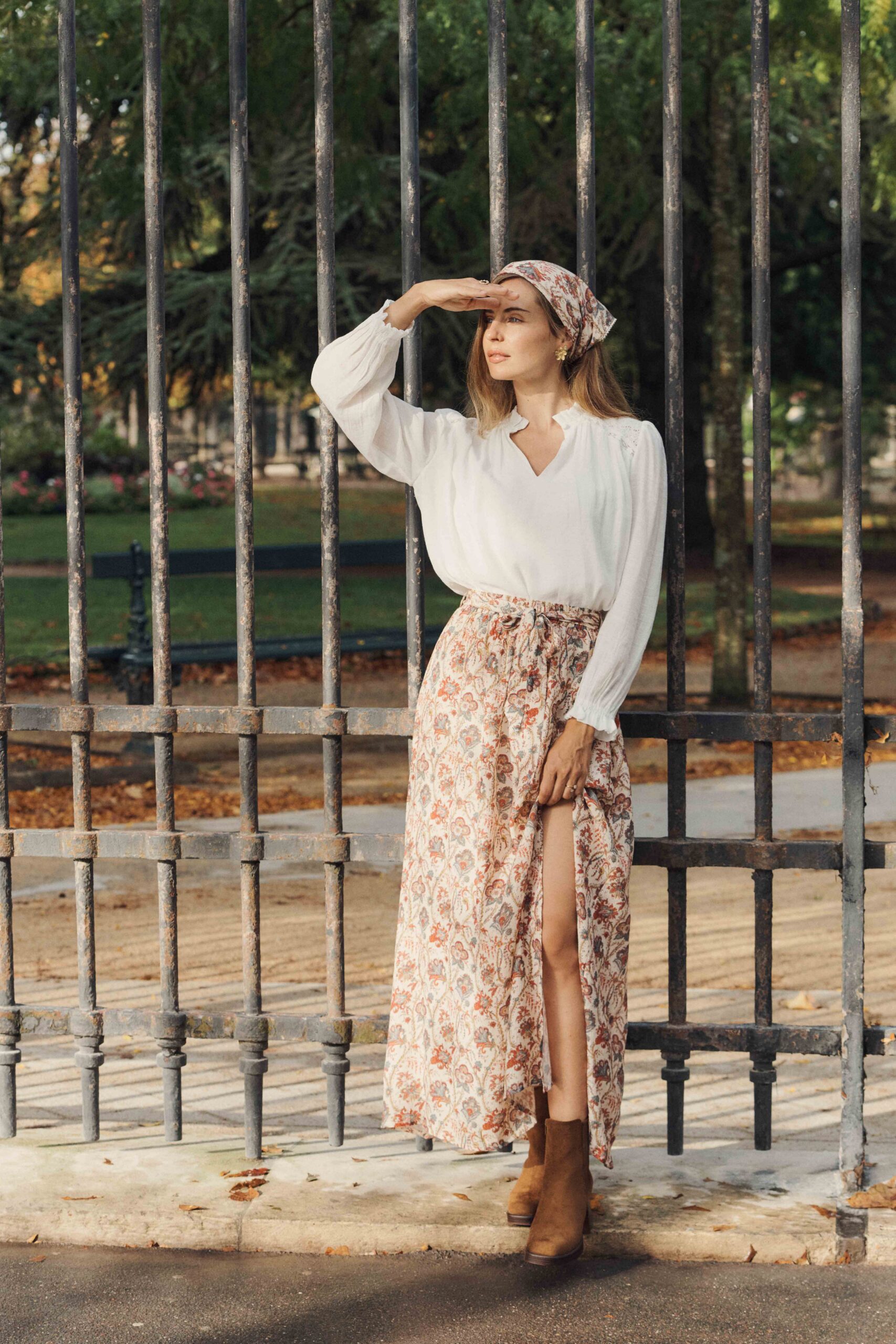 Jupe femme longue coupe fluide et imprimé fleuri multicolore – Sahoma