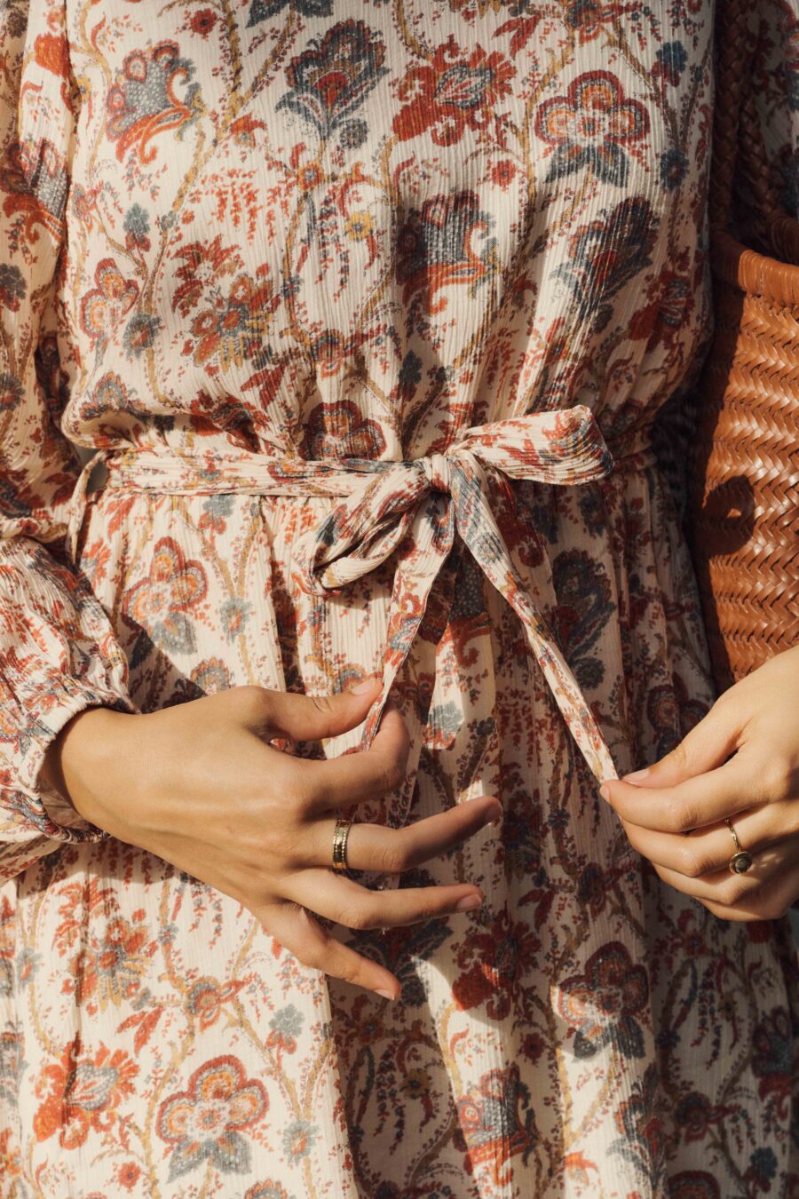 Robe femme courte beige imprimé fleuri rouge et beige | Sahoma