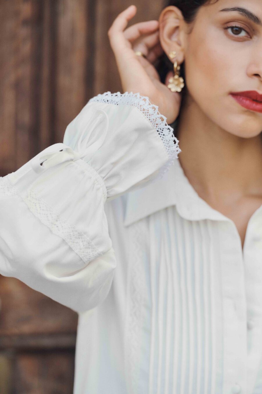 Robe femme courte blanche à manches longues | col revers | Sahoma