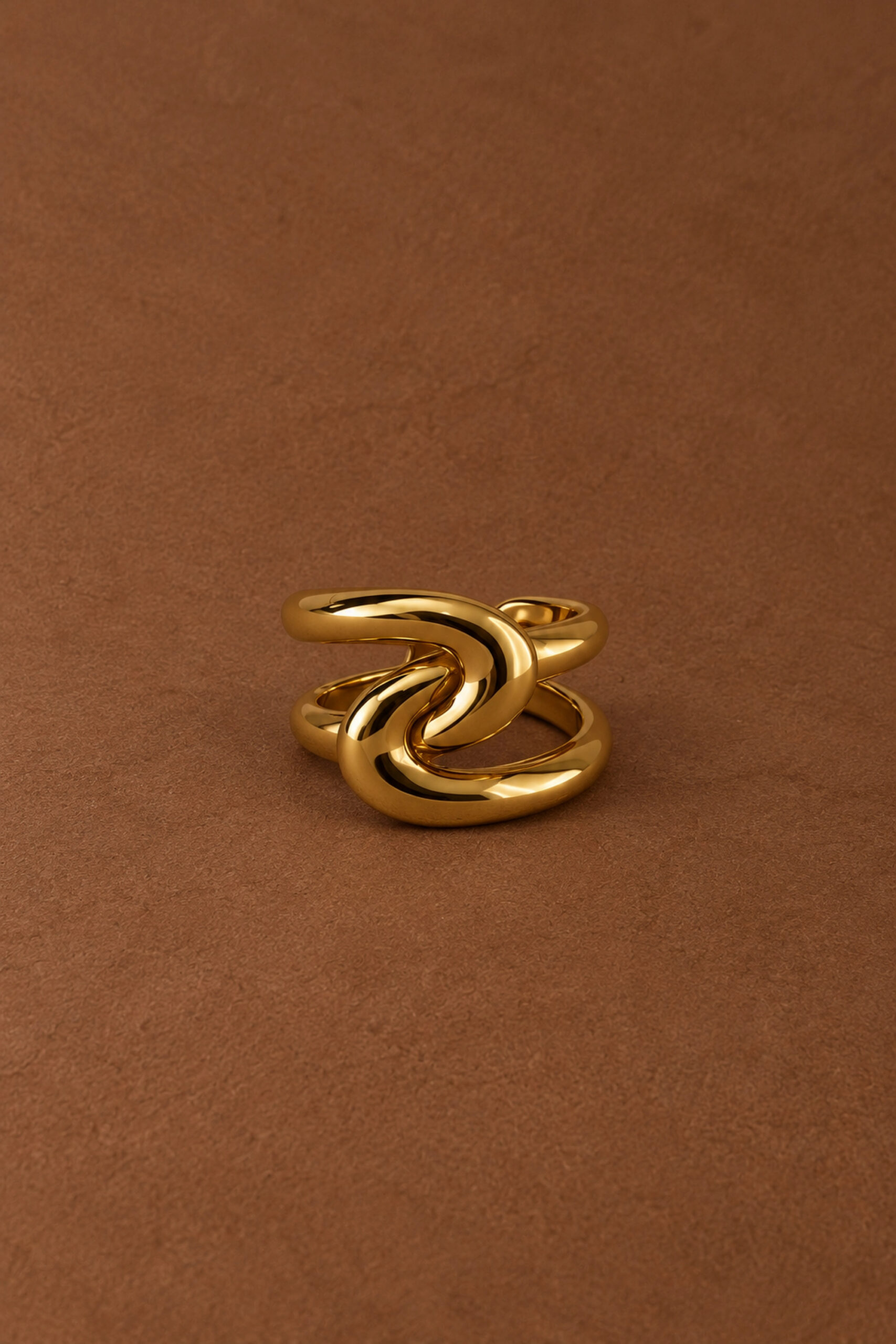 bague-lovisa-doree-packshot-sahoma Bague Lovisa pour femme double anneau doré entrelacé | Sahoma