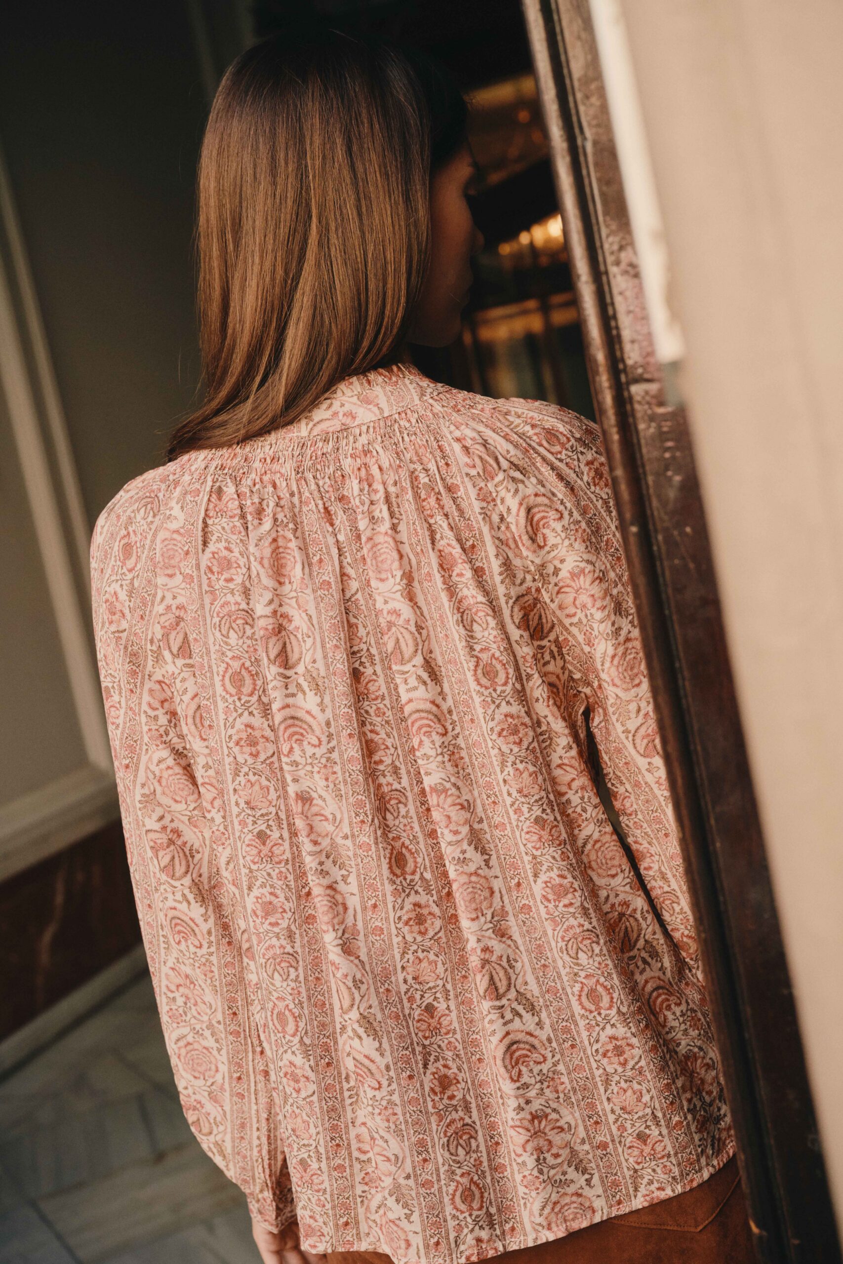 blouse-melisse-rose-sahoma-00002 Blouse femme imprimé fleuri rose | col rond | manches longues | Tendance automnale | Sahoma