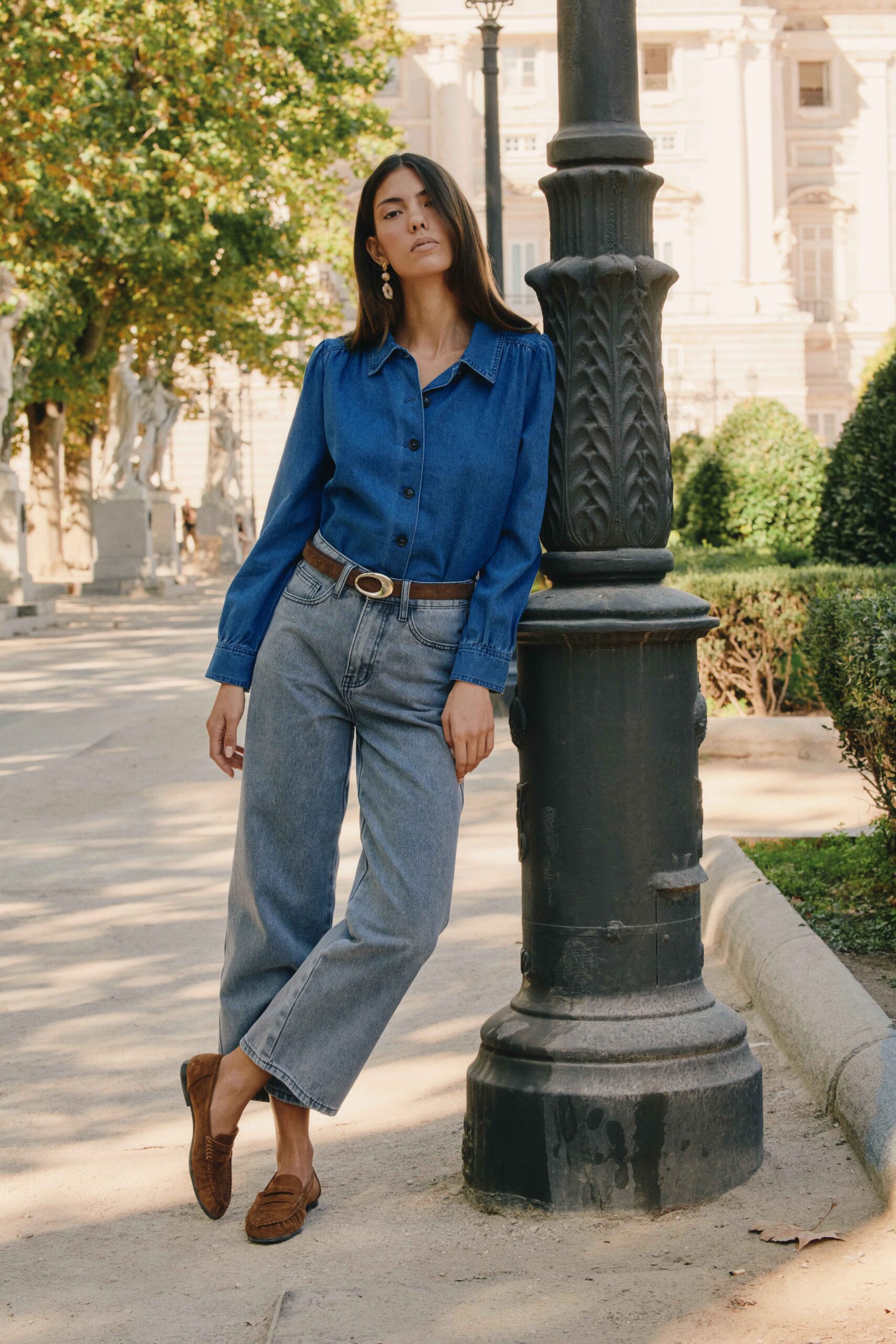 chemise-almee-jean-sahoma-2 Chemise Almée pour femme en jean bleue | manches longues | intemporel | Sahoma