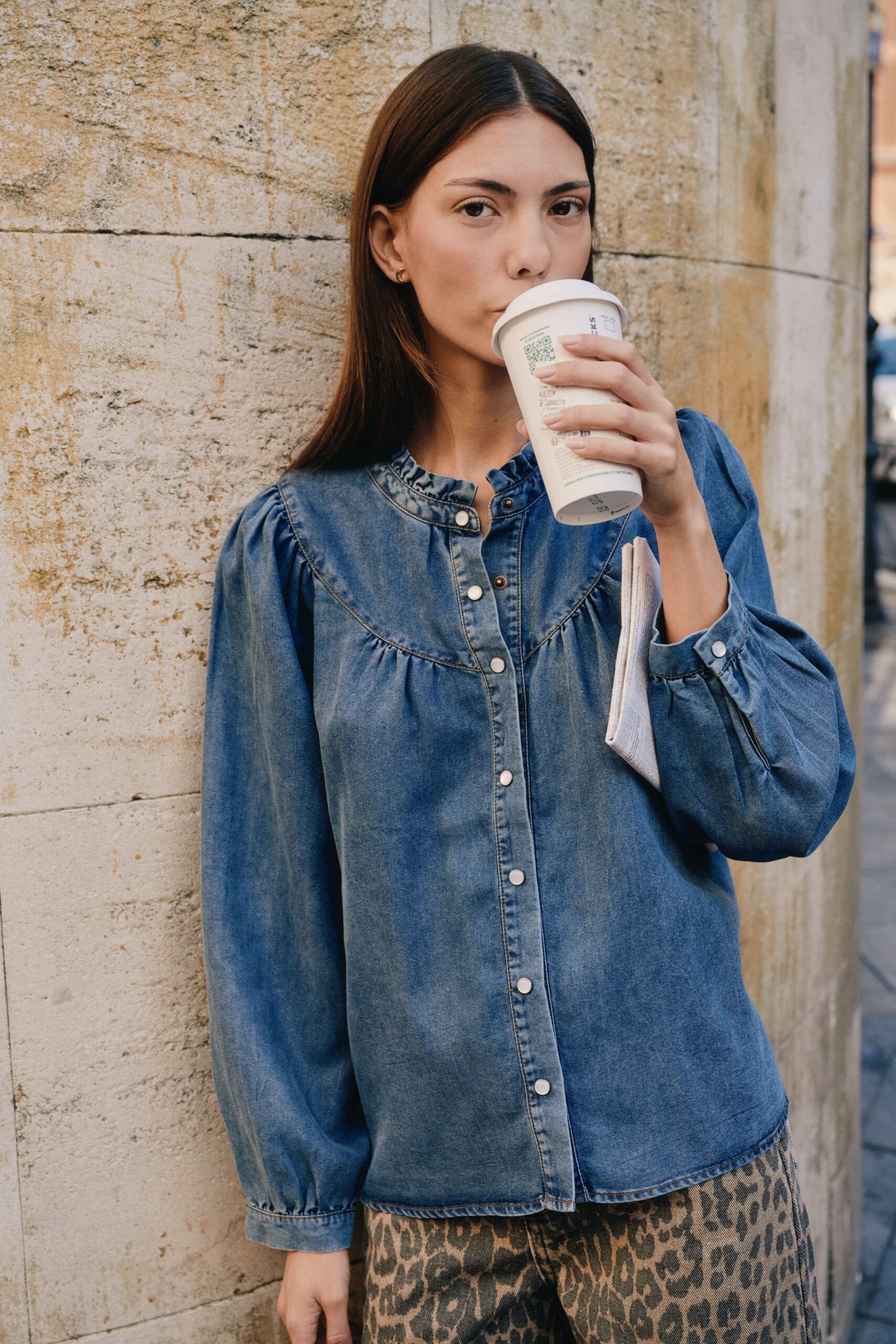 Chemise femme en jean bleu foncé | manches longues | intemporel | Sahoma