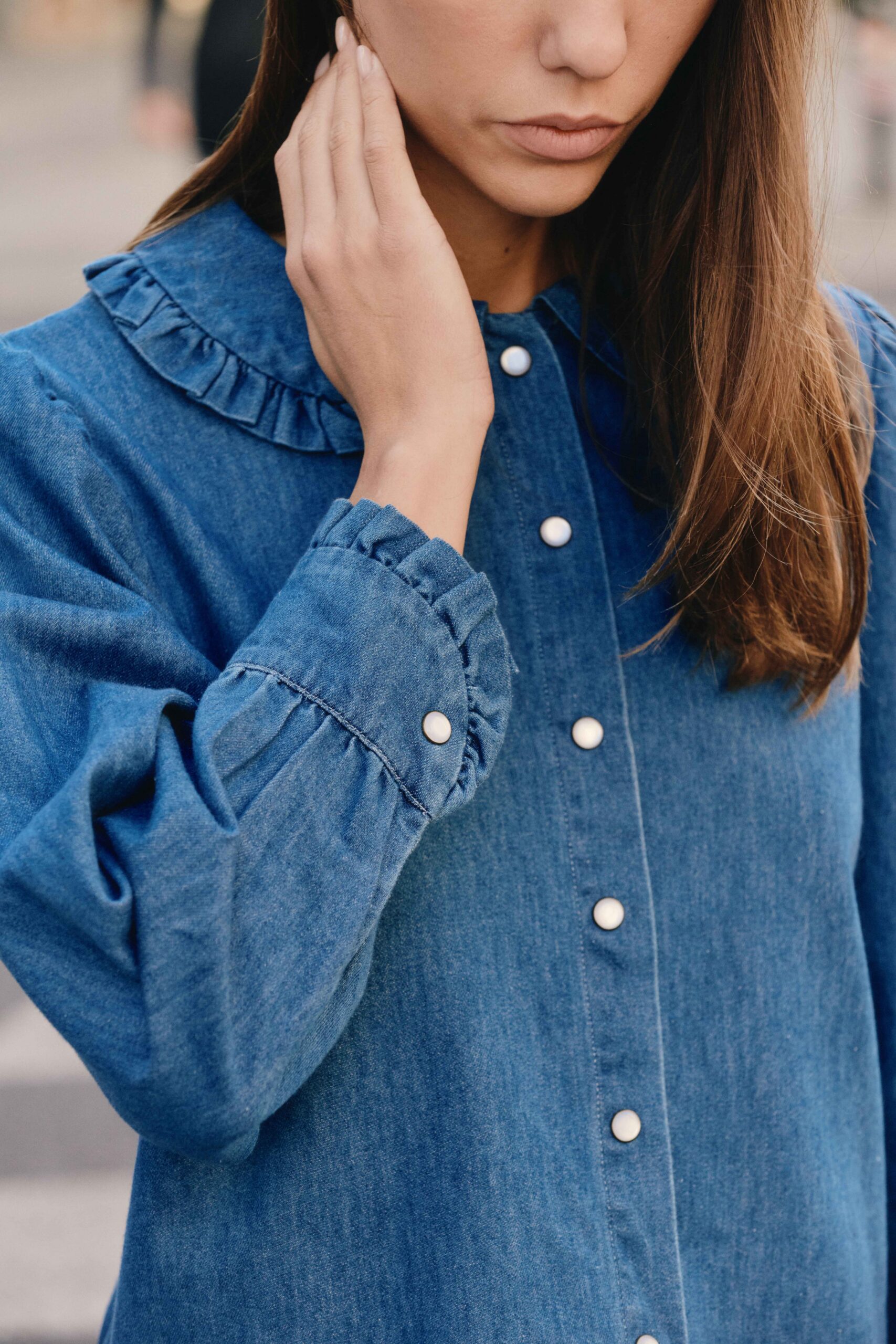 chemise-vicky-bleue-sahoma-4 Chemise femme en jean bleu foncé | manches longues | intemporel | Sahoma