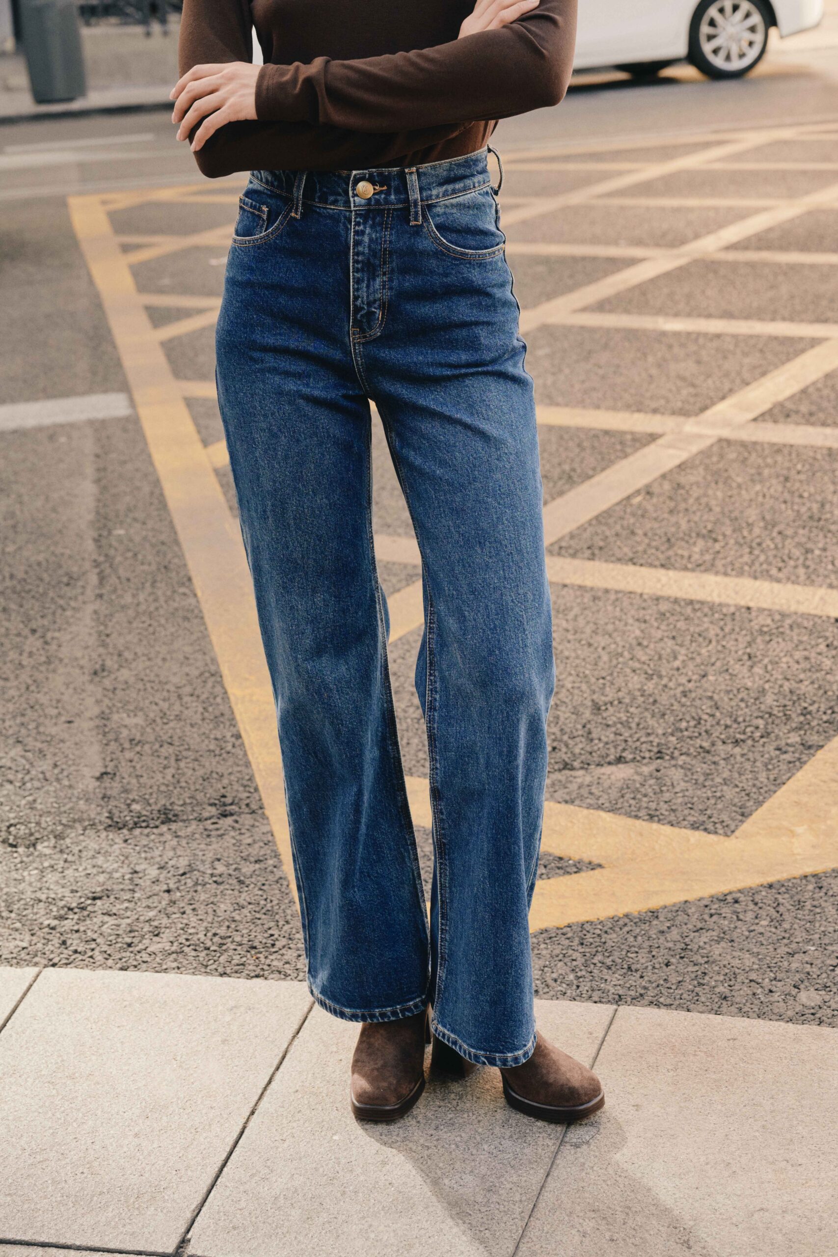 jean-dario-bleu-brut-sahoma-00001 Sahoma | Jean femme taille haute | coupe flare | denim bleu foncé