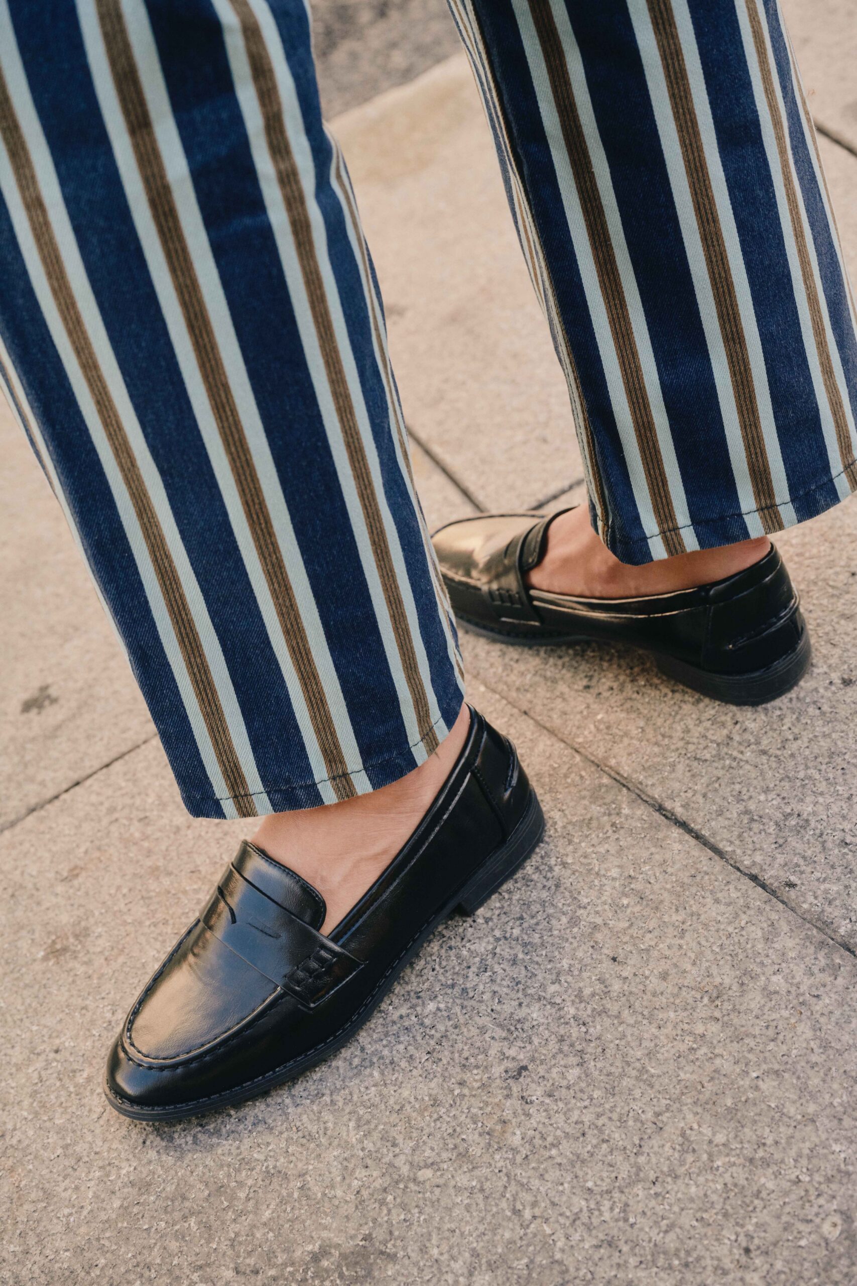 Mocassins Rudy pour femme effet cuir lisse noir - confort et élégance pour le quotidien | Sahoma