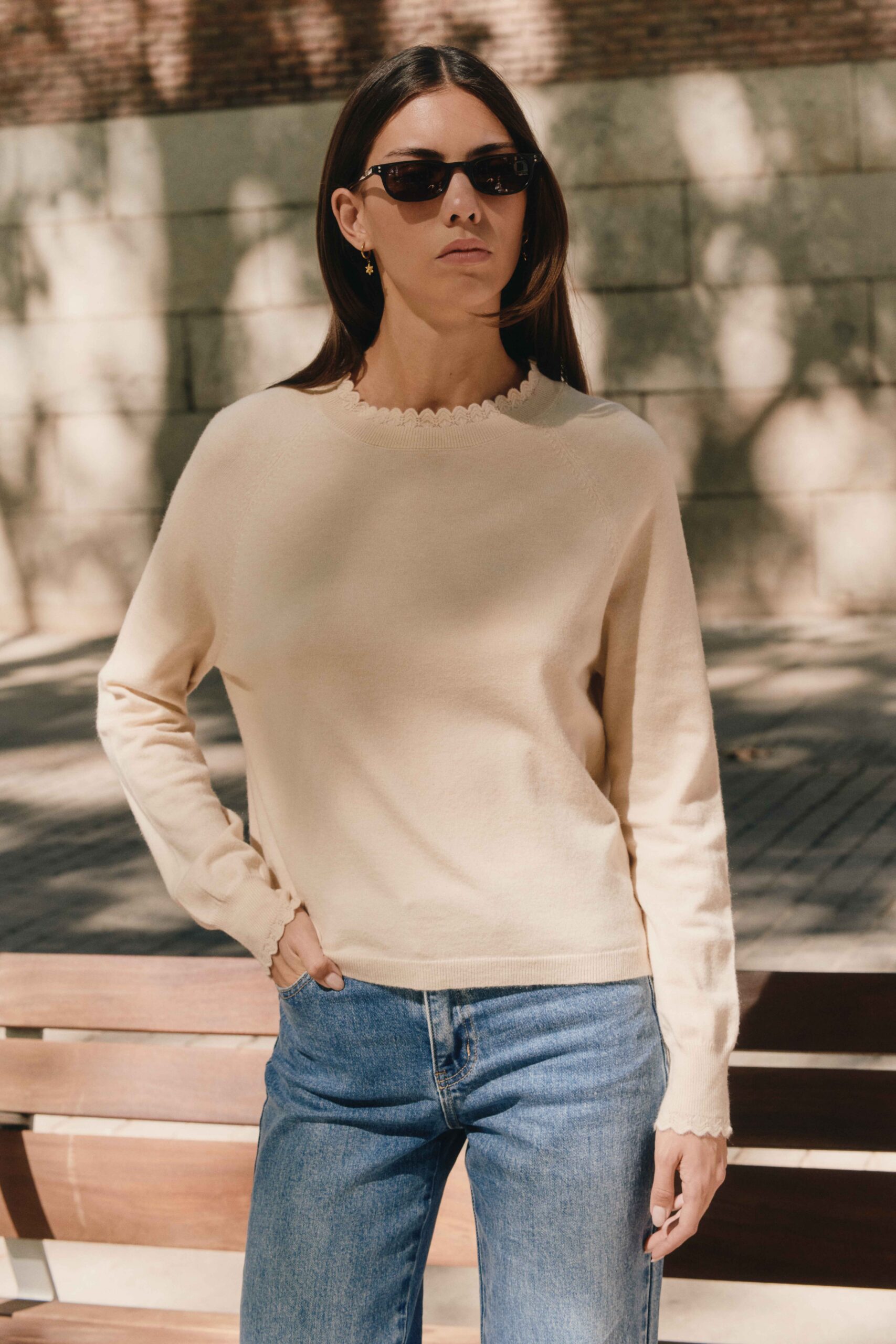 pull-ari-beige-sahoma-5 Pull fin beige en maille douce avec cachemire | Sahoma