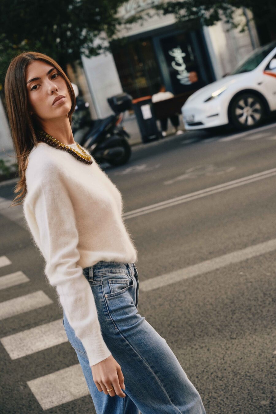 Pull femme en maille douce uni blanc crème | col rond | manches longues et laine chaude | Sahoma