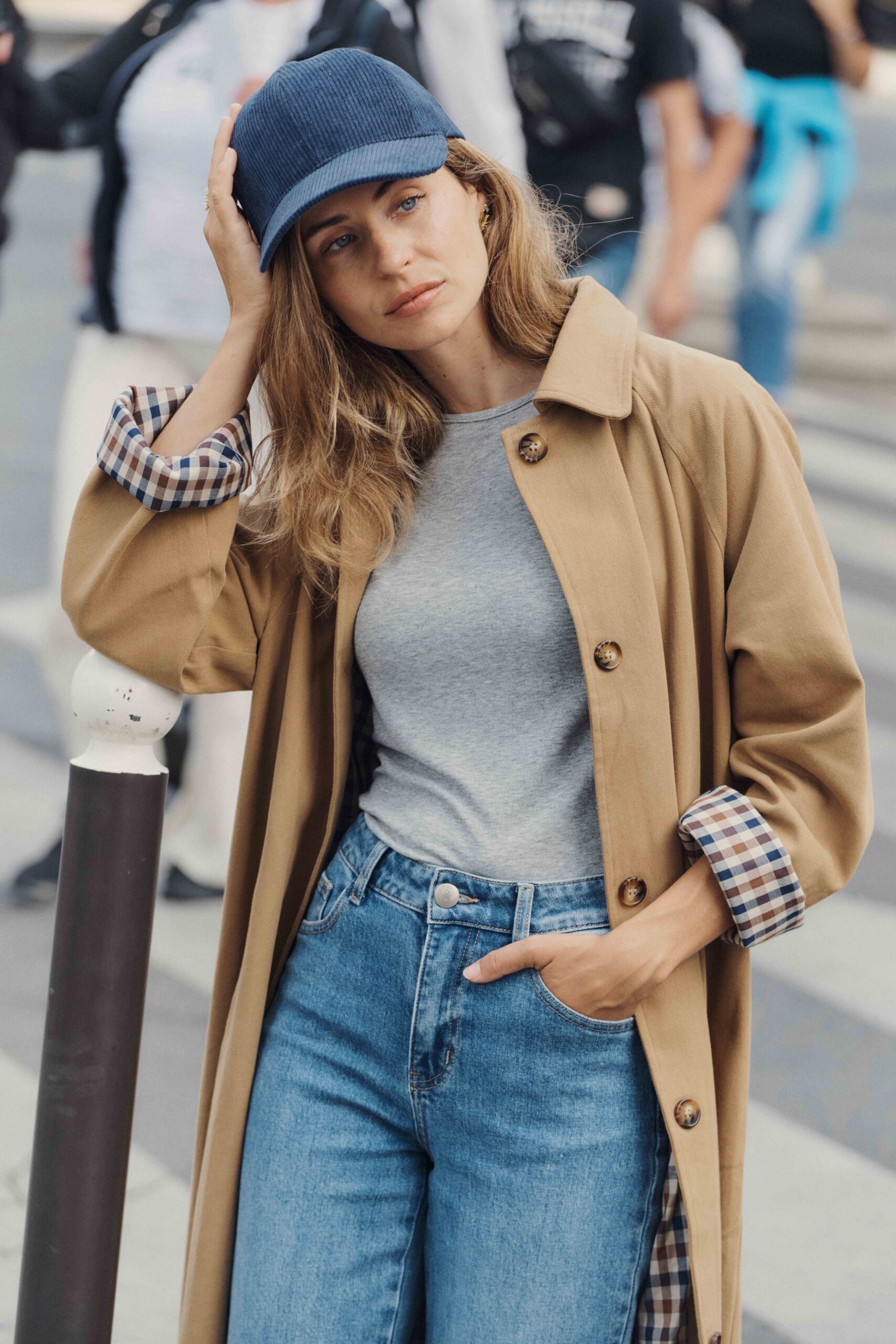 trench-edmond-beige-sahoma-00002 Trench femme coupe longue | beige camel | Doublure vichy contrastante | Élégant et déperlant | Sahoma