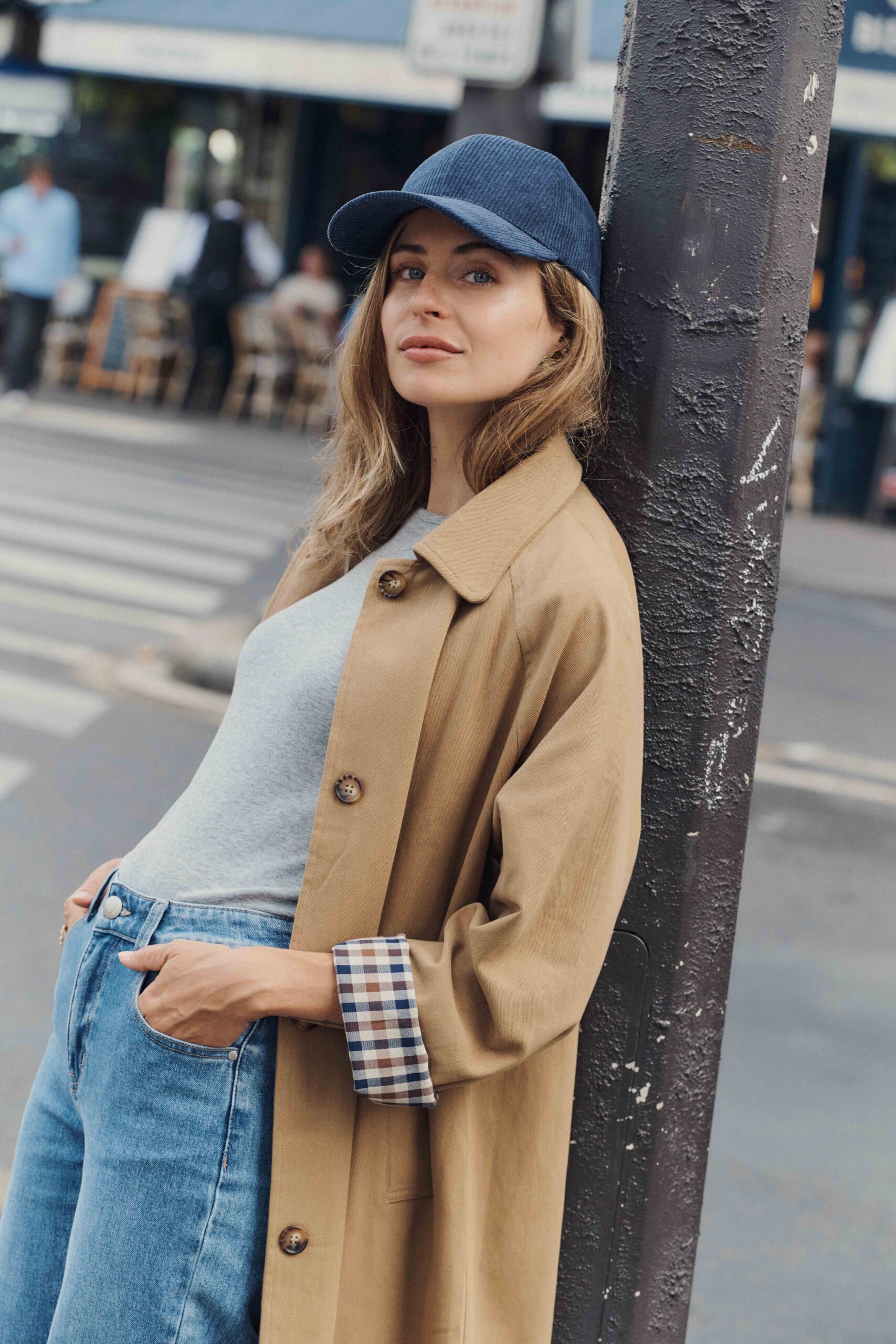 trench-edmond-beige-sahoma-00003 Trench femme coupe longue | beige camel | Doublure vichy contrastante | Élégant et déperlant | Sahoma