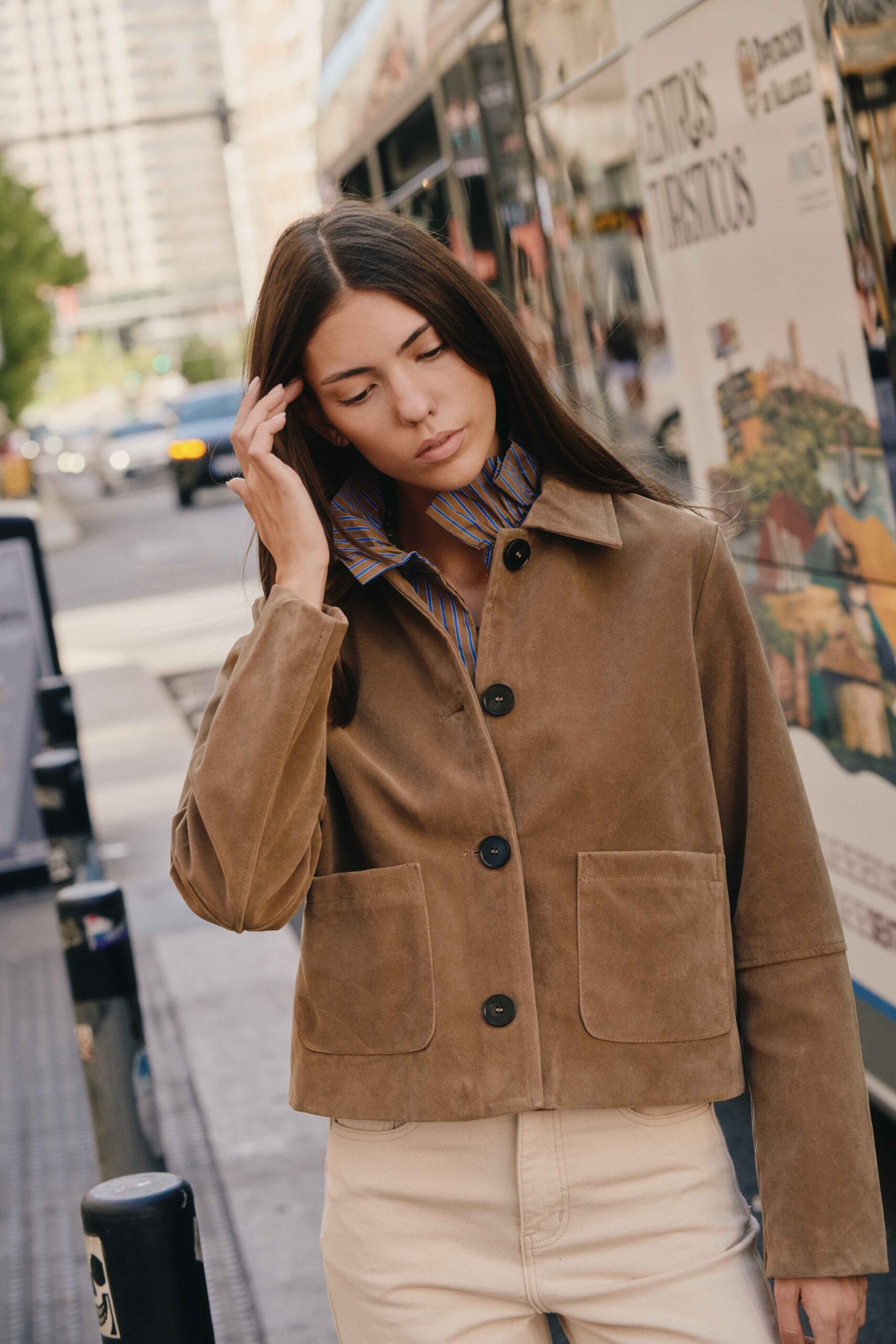 veste-ariane-marron-sahoma-00004 Veste femme droite marron glacé | chic et décontractée pour l’automne | Sahoma