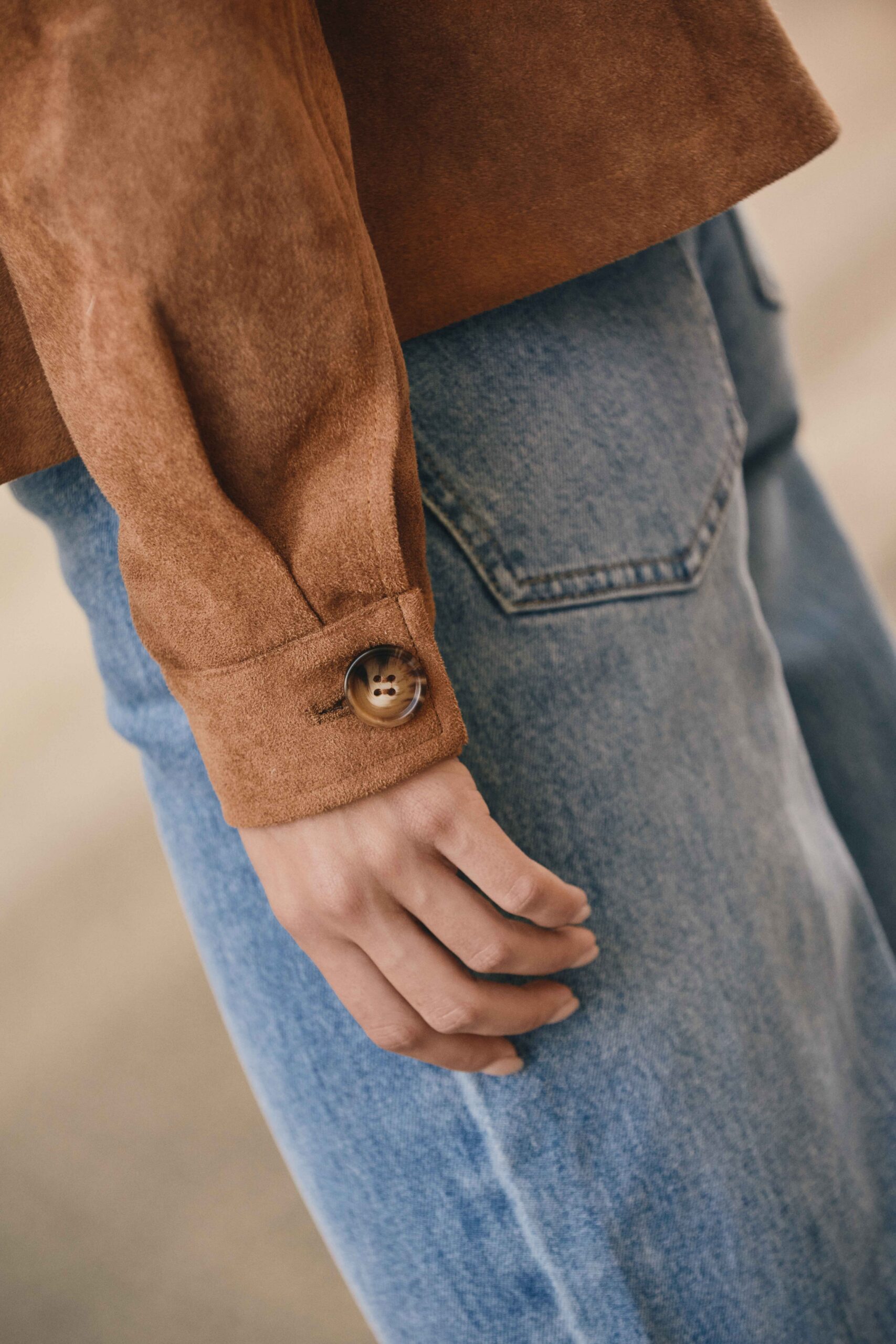 veste-hailey-camel-sahoma-00008 Veste femme en suédine camel | chic et décontractée pour l’automne | Sahoma
